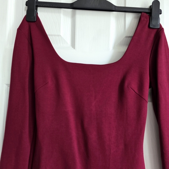 ๐Cefina Bodycon Dress in burgundy-maroon - Picture 2 of 8